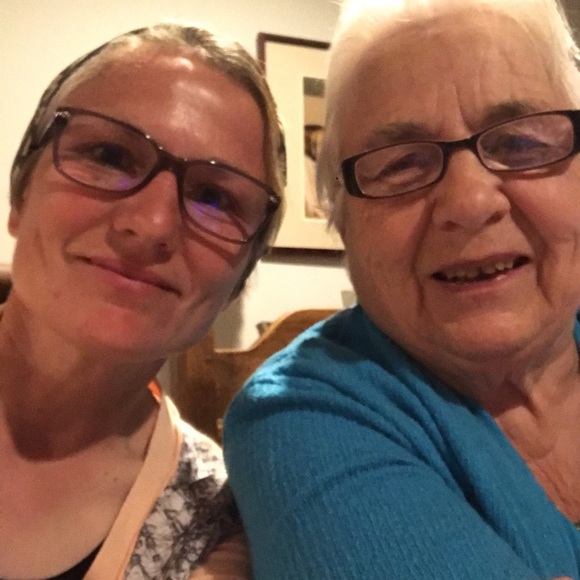 Meet your Posher, Elizabeth - Picture 8 of 8